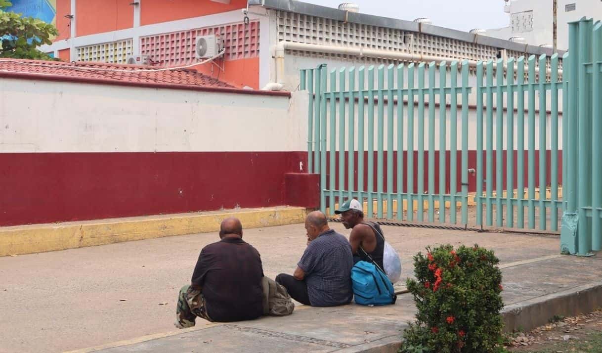 Cubanos deportados desde Estados Unidos a la capital de Tabasco. Foto: Josuel M. Leal.