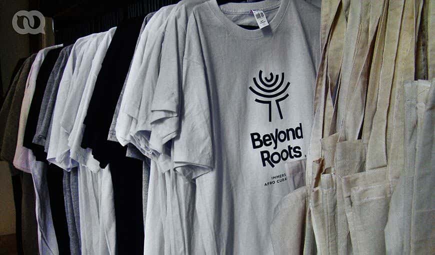 En su tienda, Beyond Roots oferta todo tipo de productos afro-estéticos. Foto: Pedro Sosa