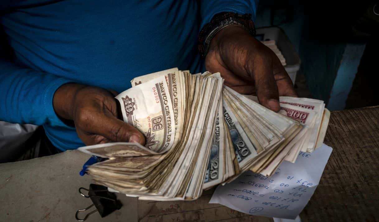 OMFi prevé un nuevo repunte del dólar hacia 700 CUP y el euro por encima de 800