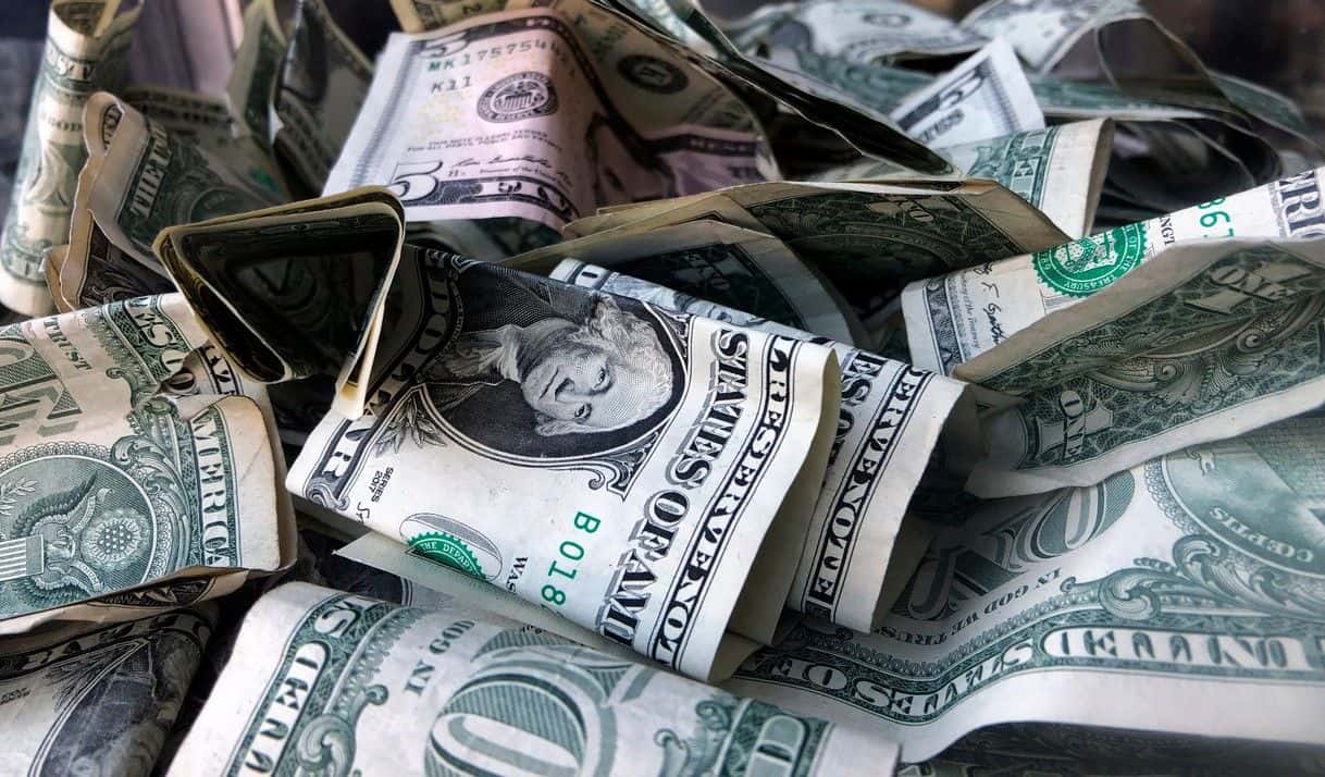 Mercado informal en Cuba: Las tres divisas principales ceden terreno al cierre de semana