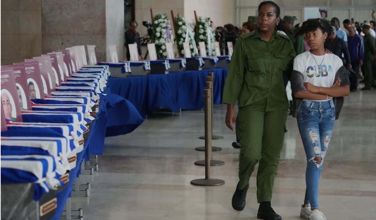 Gobierno cubano afirma que pagó equipo de seguridad para Maduro, mientras la presión de Estados Unidos aumenta