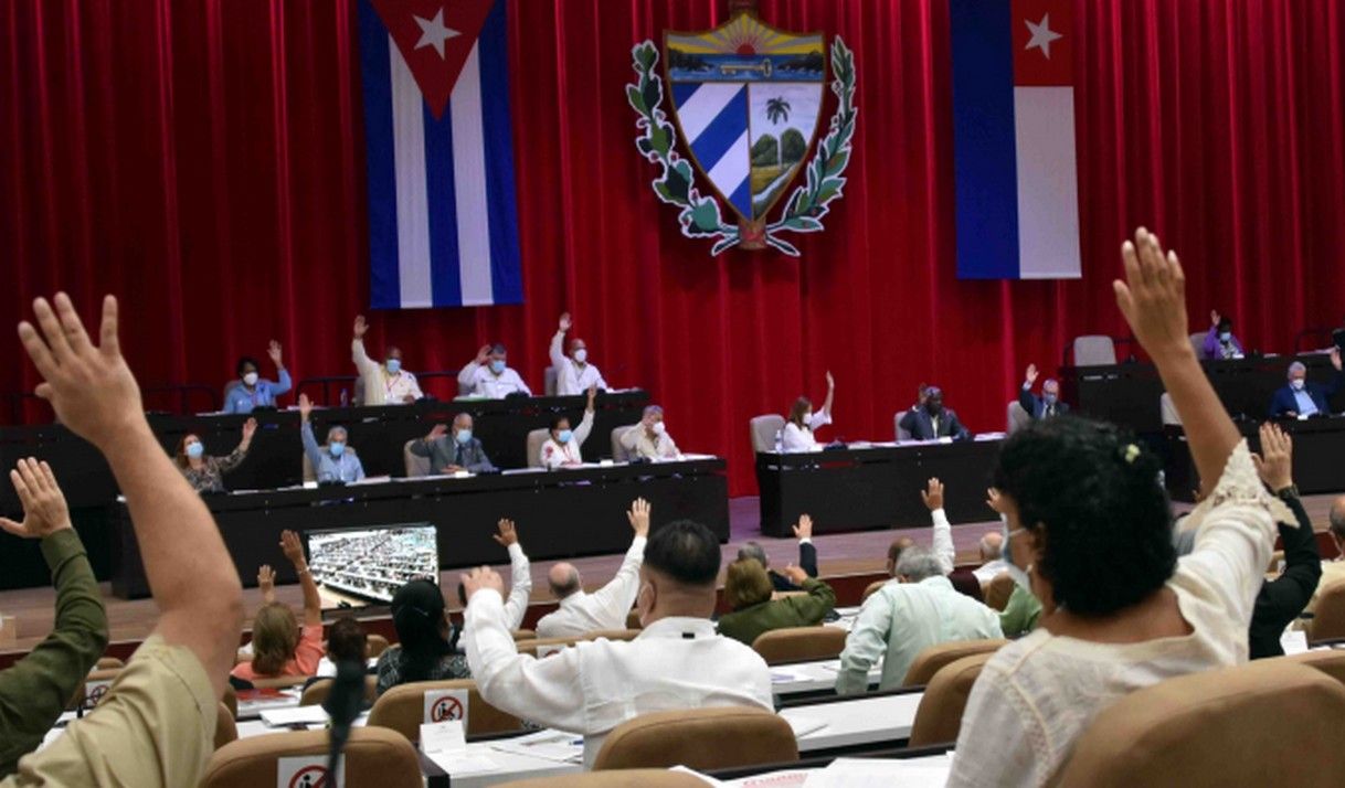 El Partido, el Estado y los dirigentes: una mirada a los candidatos a diputados en Cuba