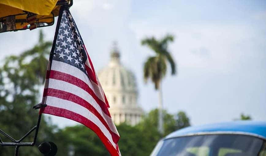 Trump une y separa a los cubanos