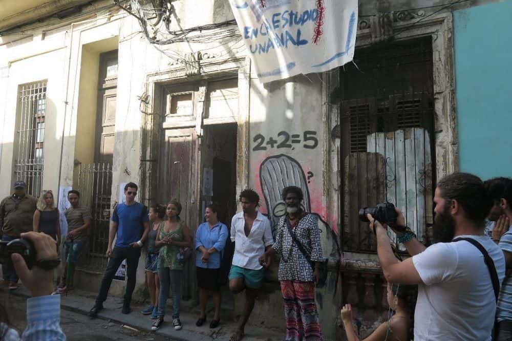 Expediente 00 de una Bienal alternativa