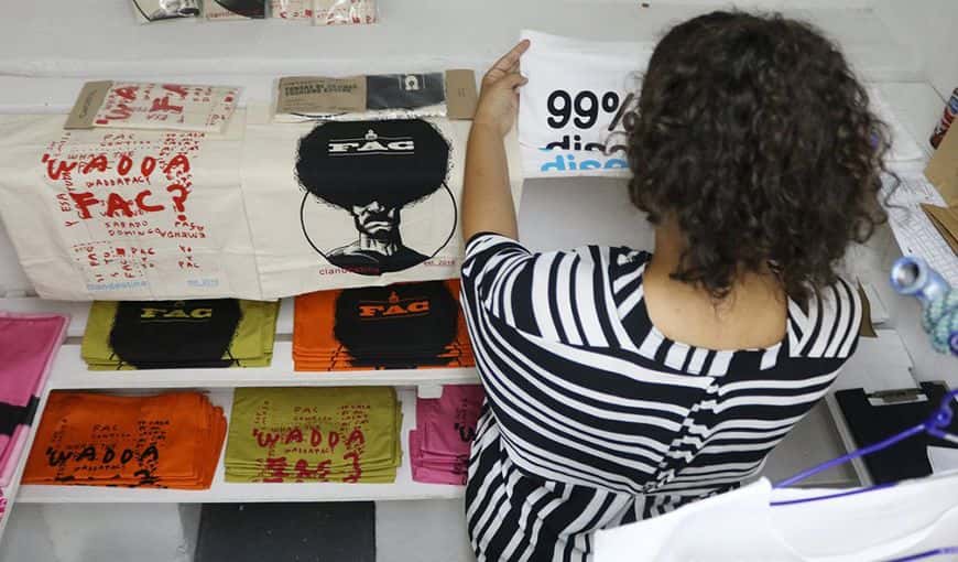 Emprendedores afectados con nuevas regulaciones