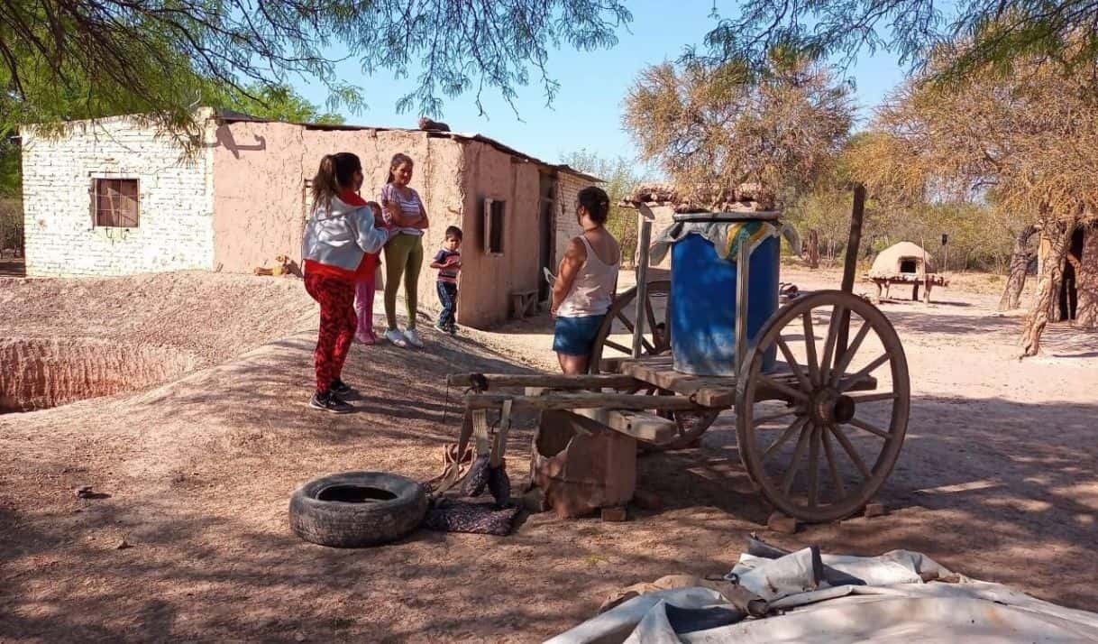En Herrera viven 2.000 personas, y se encuentra a 150 kilómetros de la capital de Santiago del Estero, en donde el 31,1 % de los niños menores de 5 años de la provincia padecen desnutrición crónica. Foto: gentileza Haciendo Camino.