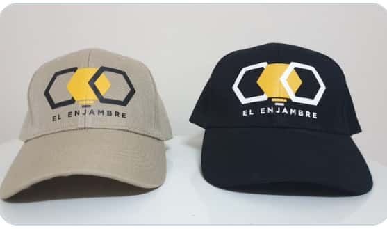Gorras de El Enjambre