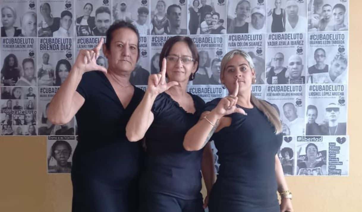 Cuba de Luto/X