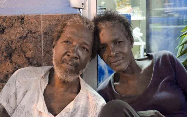 Deambulantes o mendigos en La Habana, Cuba