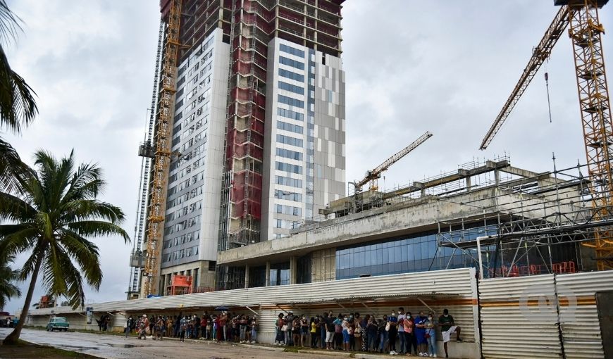 Nuevos hoteles en Cuba, 3ra y 70, municipio Playa, La Habana, obras