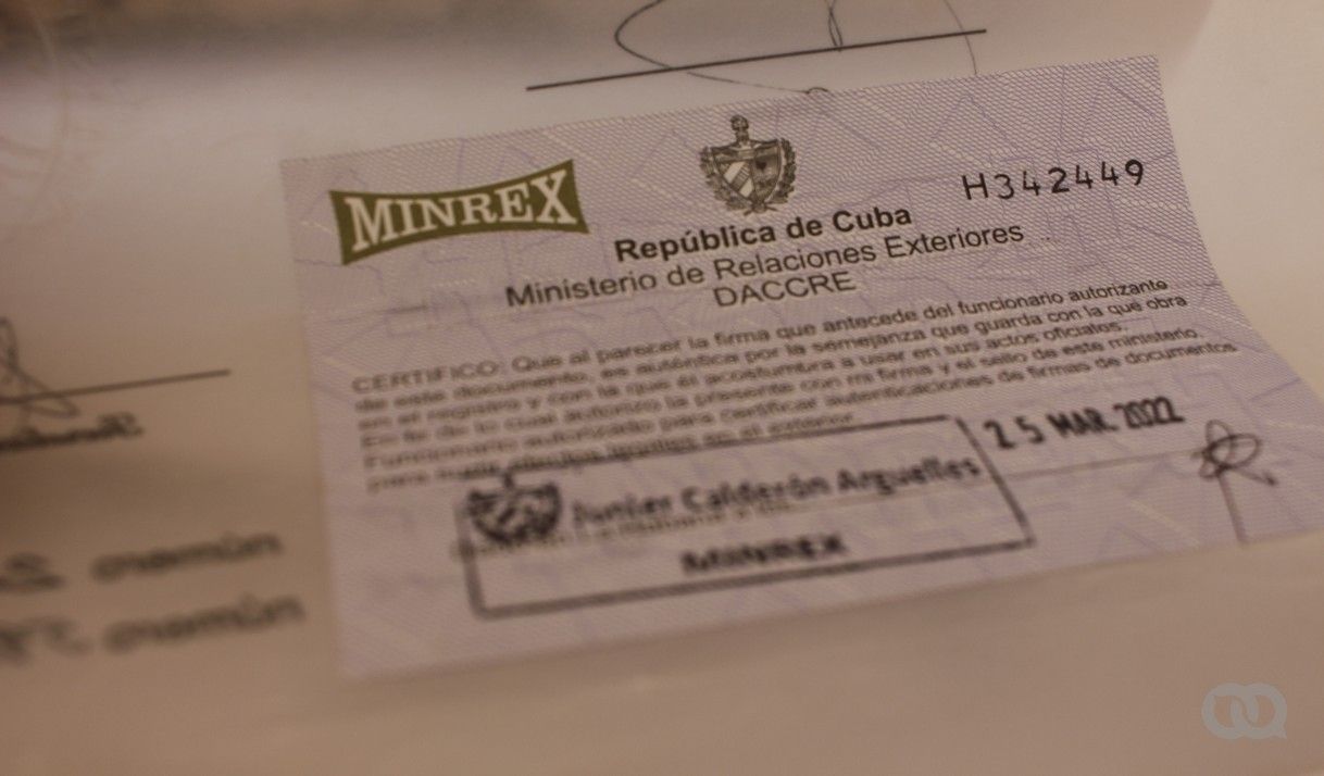 documento oficial legalizado en Cuba por el Ministerio de Relaciones Internacionales (Minrex)