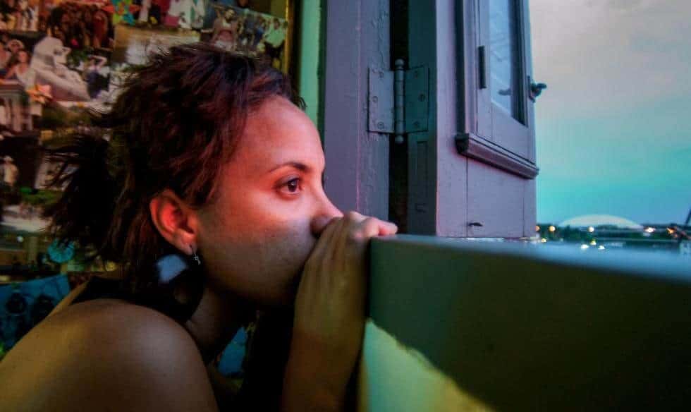 Mujeres-cubanas-fuera-de-Cuba-extranjero-fuertes-casas.jpg