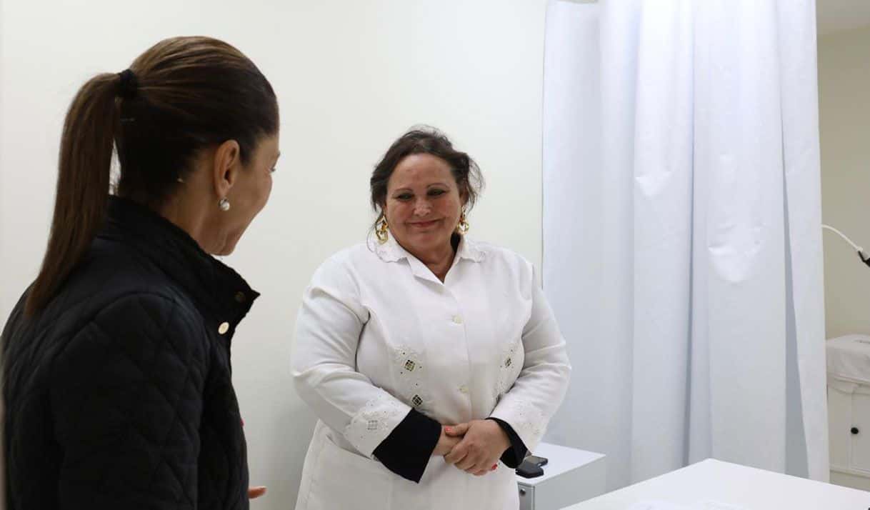 Aumenta la polémica por médicos cubanos contratados en México