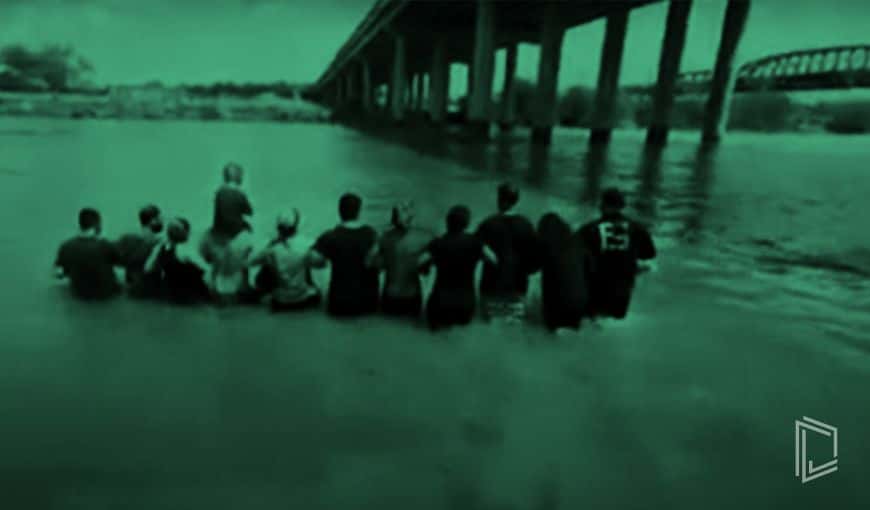 Screenshot of Cuban migrants crossing the Rio Grande