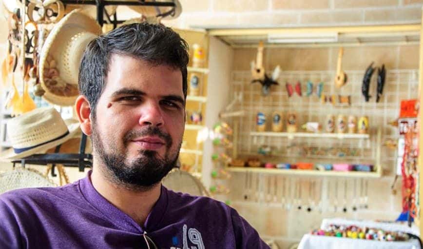 El no ser dependiente de Serguei Martínez