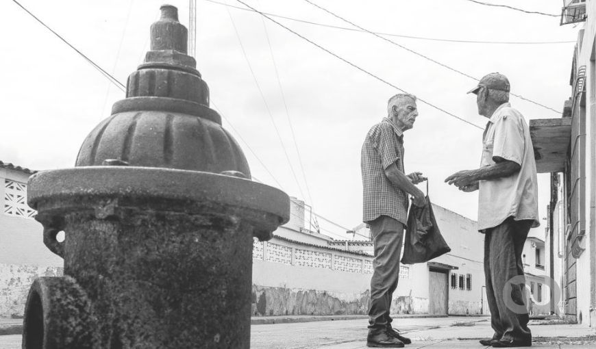 Abuelo sin almuerzo, impactos del ordenamiento en la asistencia social