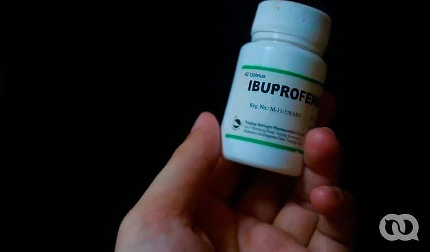Los estudios científicos  no son concluyentes en cuanto al uso de ibuprofeno en el tratamiento de la COVID-19. La recomendación es consultar a un médico antes de ingerirlo. Foto: Enrique Torres.