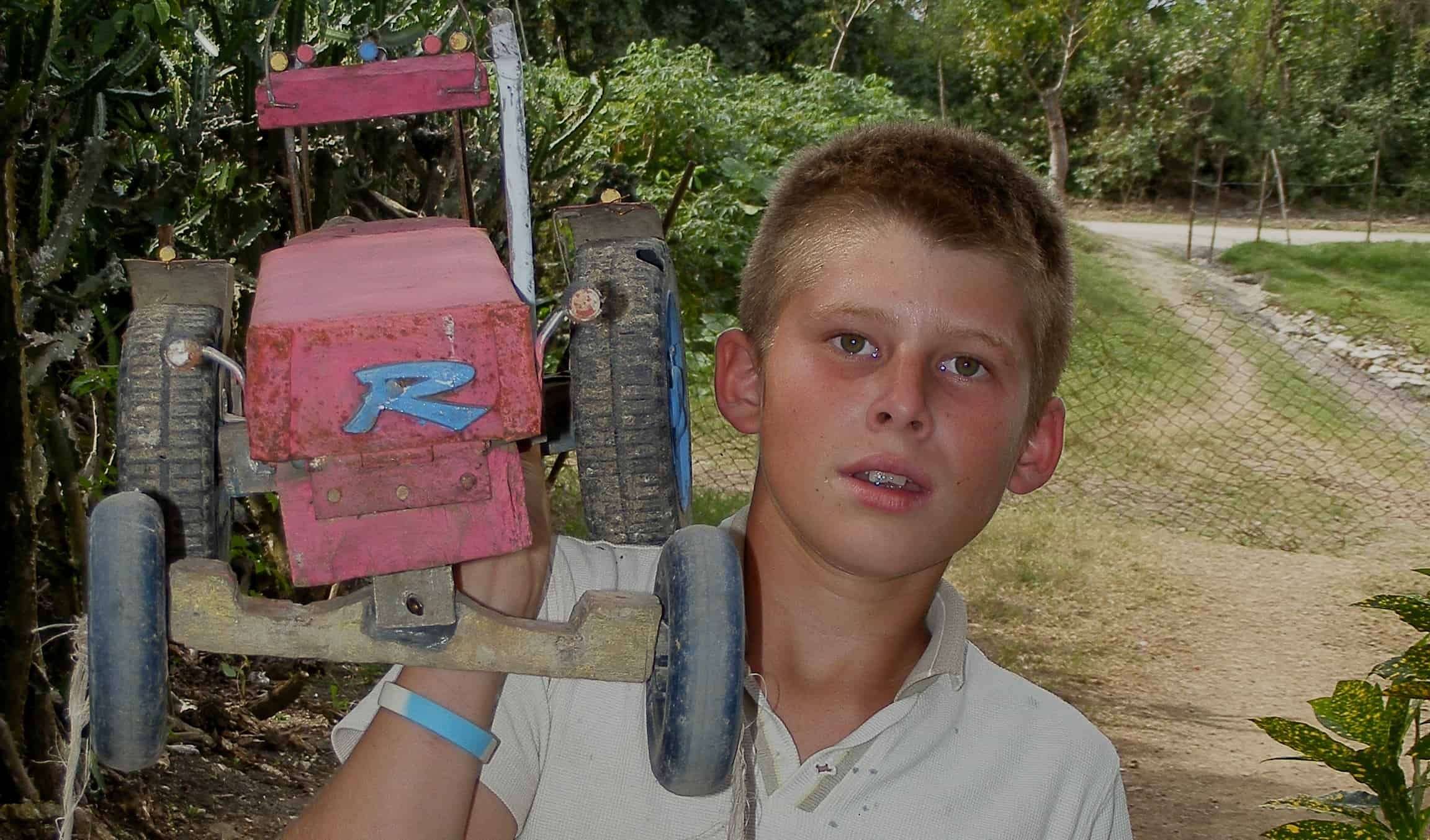 El niño que es su propio rey mago