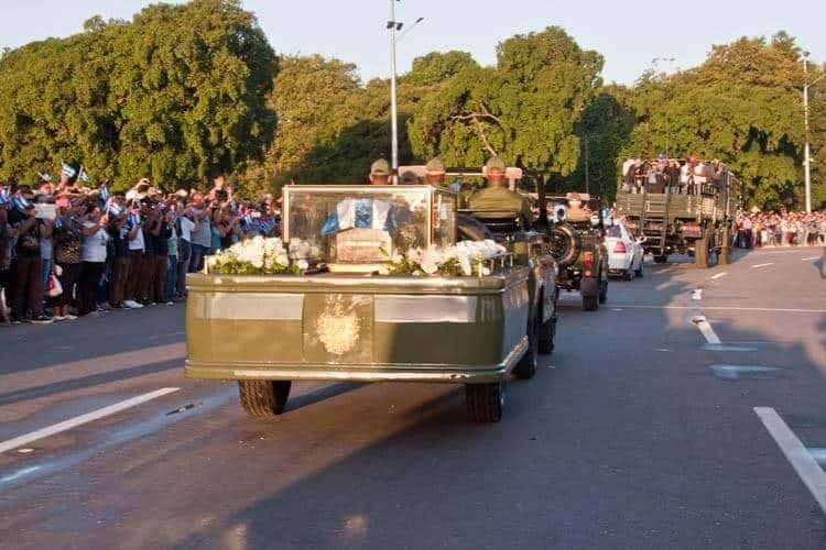 Caravana que transporta las cenizas de Fidel Castro. 