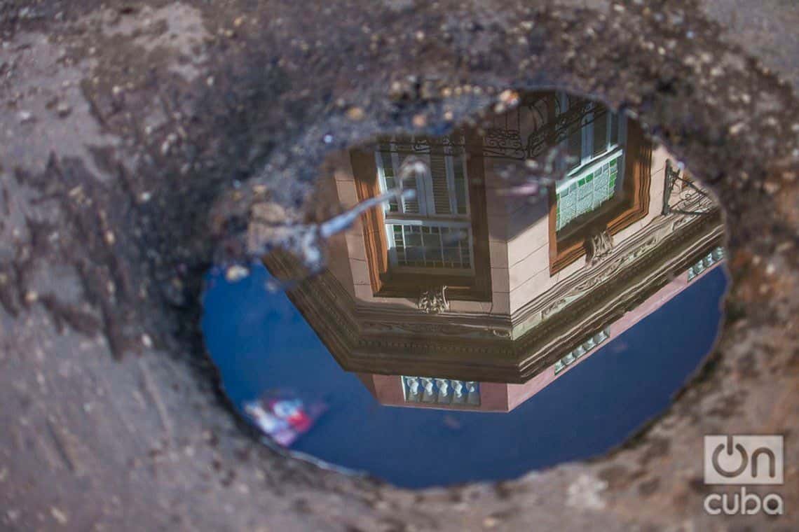 La Habana, Ciudad de contraste. Foto: Otmaro Rodríguez. Tomada de OnCubaNews
