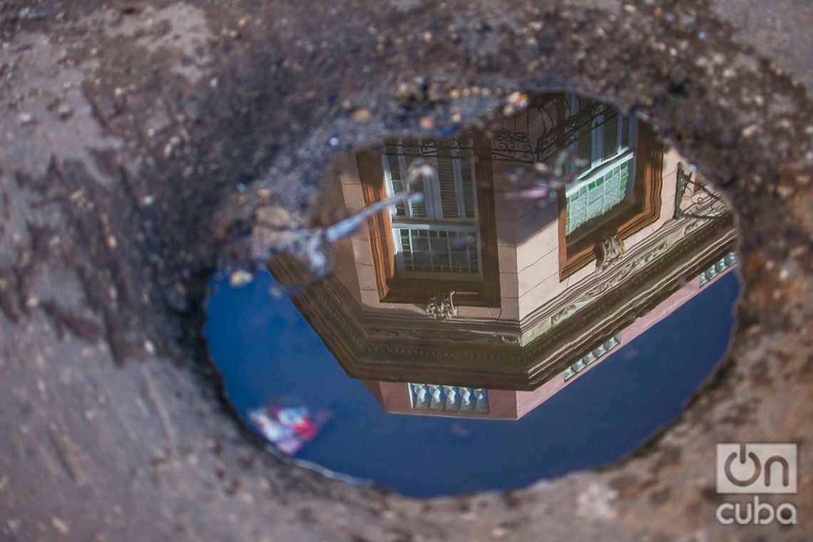 LLa Habana, Ciudad de contraste. Foto: Otmaro Rodríguez. Tomada de OnCubaNews