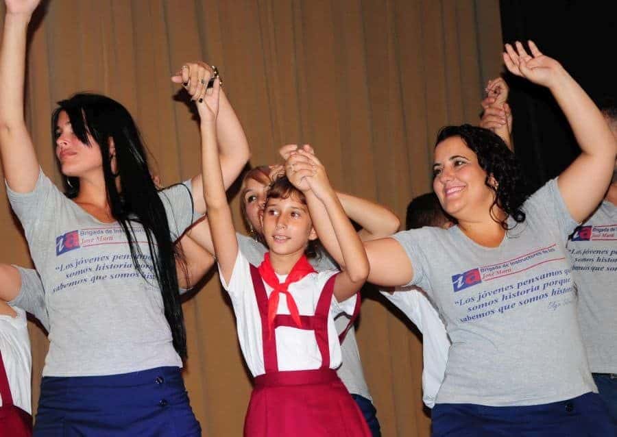 Nuevo programa de Instructores de Arte en Cuba