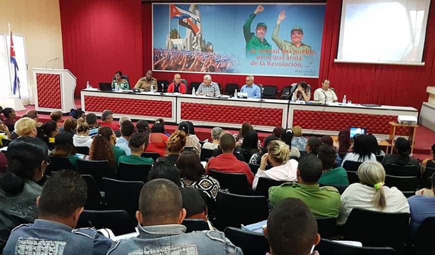 ¿Qué sugieren los primeros debates de leyes tras la nueva Constitución?