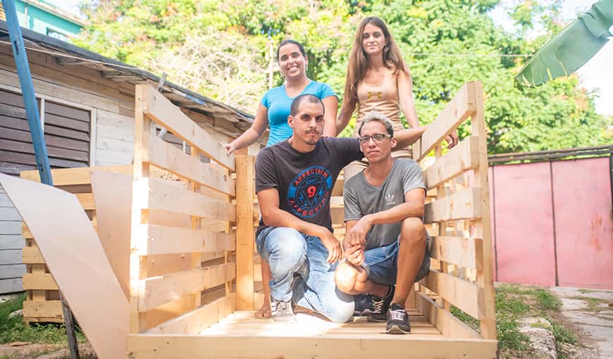 Eco Deco Taller es un espacio de creación y trabajo responsable con  el medio ambiente. Foto: David Estrada/ Escuela de Fotografía Creativa de La Habana