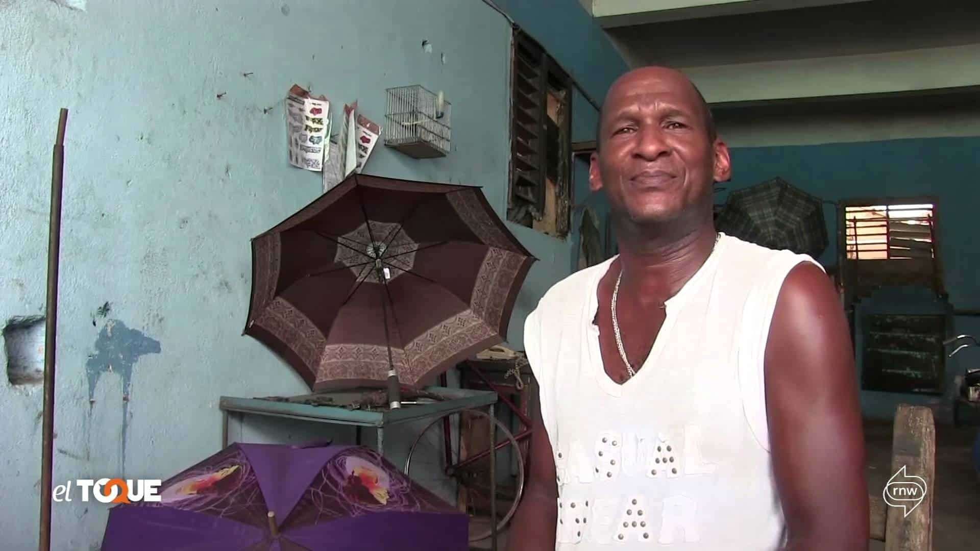 “Un basurero cantante y multioficio”