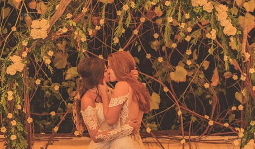 Shellys y Riley durante la ceremonia de su boda simbólica en La Habana. Foto: Mauricio Chavez Delgado para Aire de Fiesta Cuba