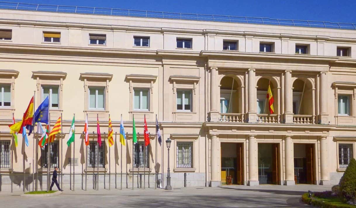Foto: Palacio del Senado, sede de la Cámara Alta / Wikipedia.