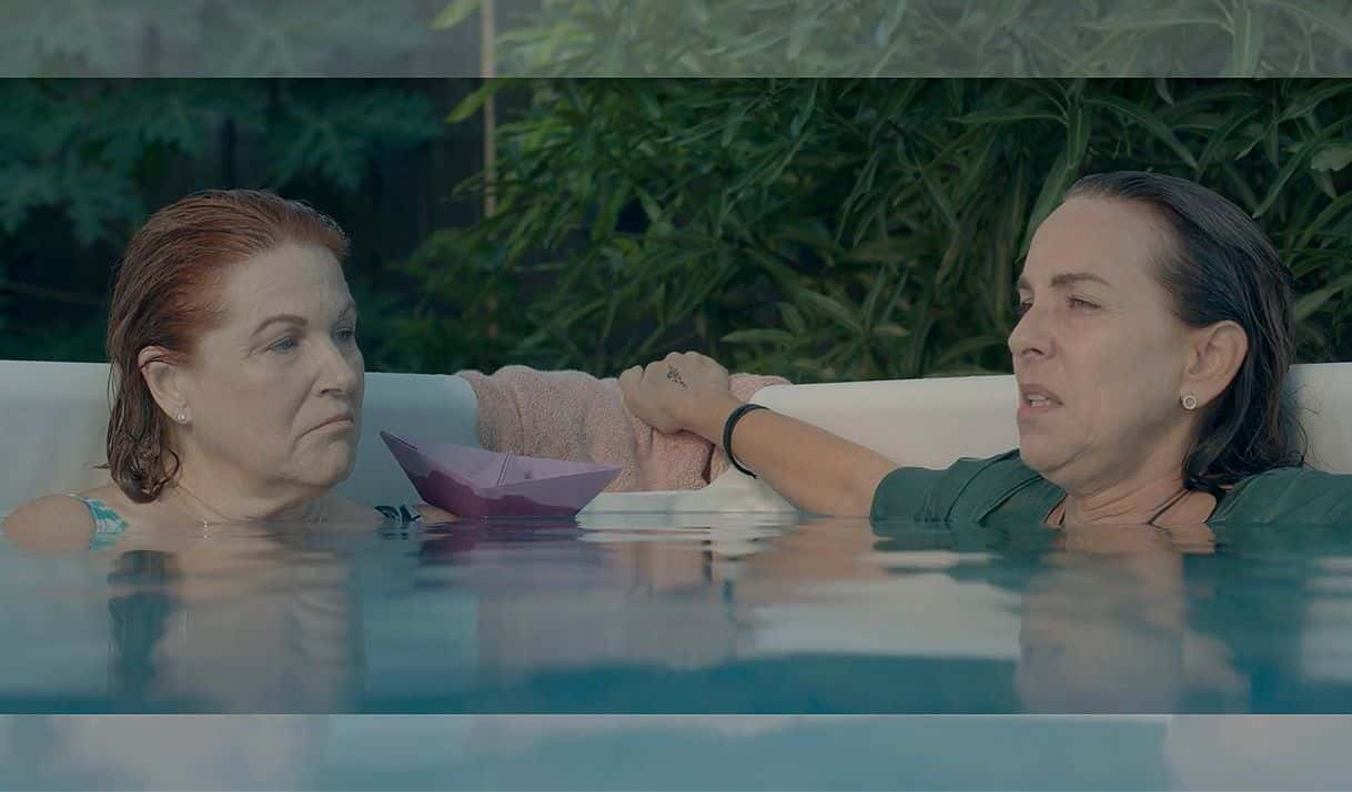 Zoe (Lili Rentería) y Helena (Amarylis Núñez Barrios). Foto: captura de pantalla.