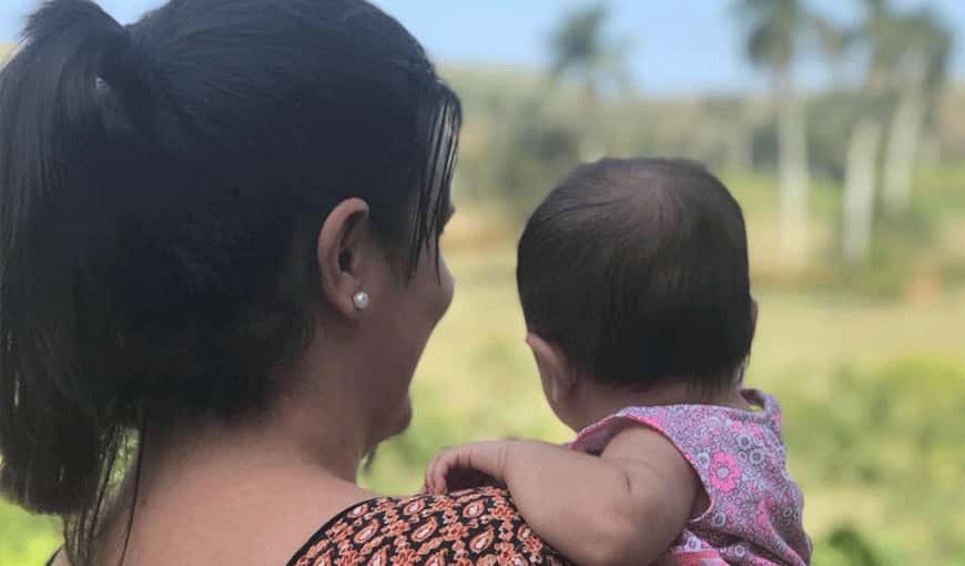 Madre e hija. Foto: Cortesía de la autora.