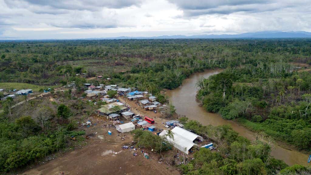 En esta imagen del 10 de mayo de 2019, el poblado indígena de Peñitas, en la provincia de Darién, Panamá. (AP Foto/Arnulfo Franco)
