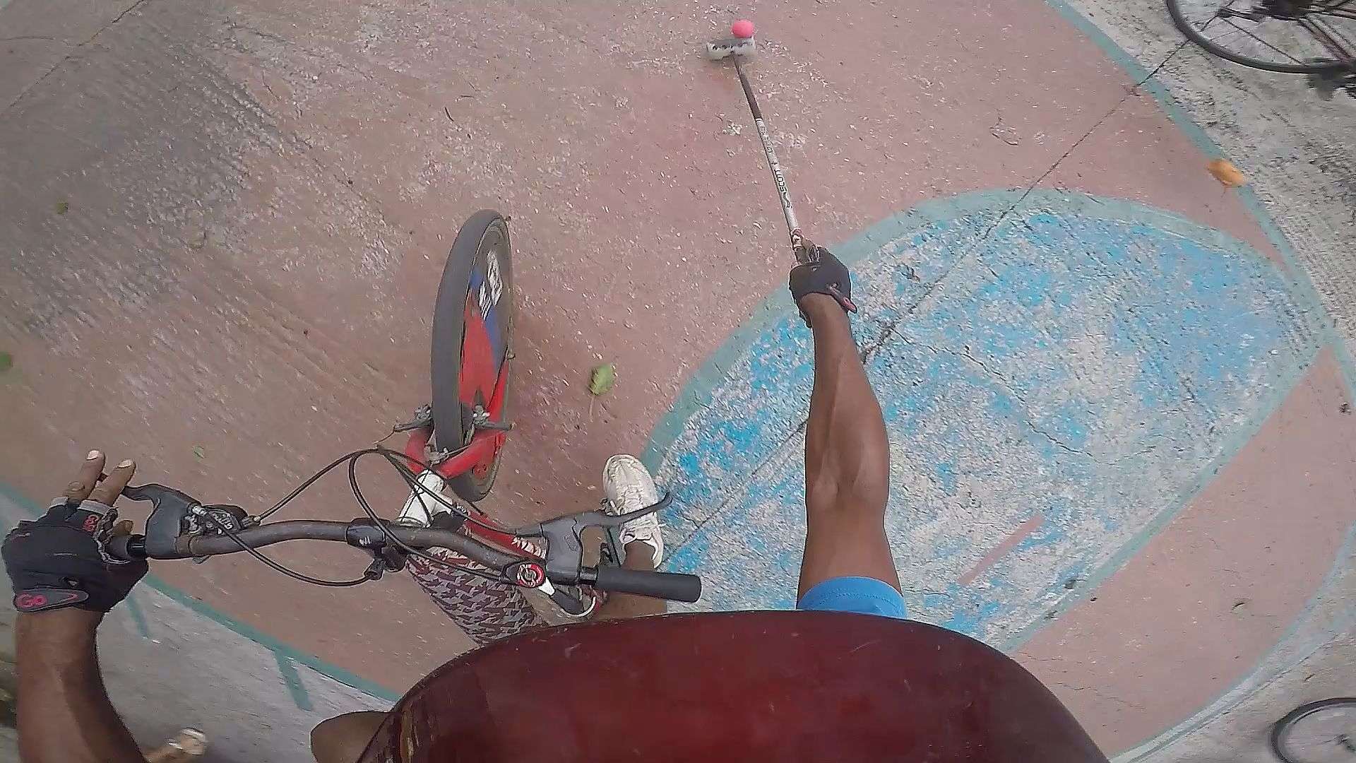 Polo en bicicleta en Cuba, y a la cubana