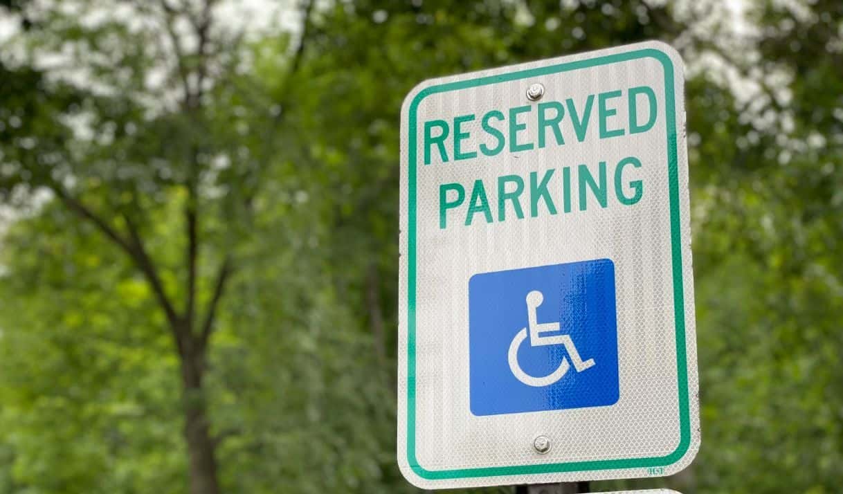 Así puedes solicitar un permiso temporal de estacionamiento si estás embarazada y vives en Florida