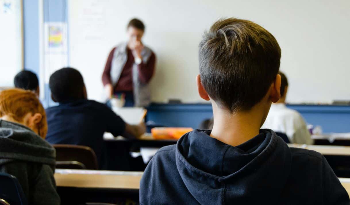 Qué hay de cierto (y qué no) sobre la ley que permite castigos corporales en escuelas de Florida