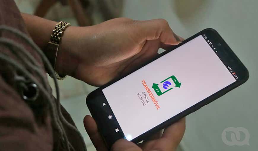 Con casi medio millón de usuarios hasta el momento, la aplicación Transfermóvil es una plataforma informática para clientes de la red celular, desarrollada por Etecsa y los bancos Metropolitano, Popular de Ahorro y de Crédito y Comercio.  Foto: (elToque)