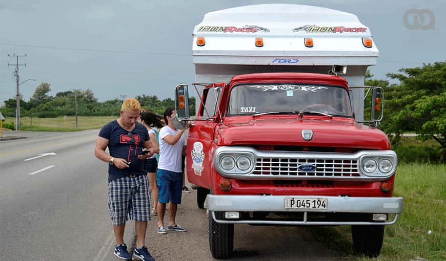 Camiones privados en Cuba. Foto: Alba León Infante