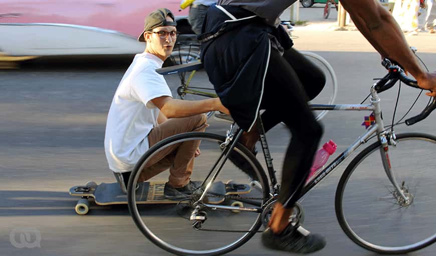 Ensayo fotográfico sobre el transporte en Cuba