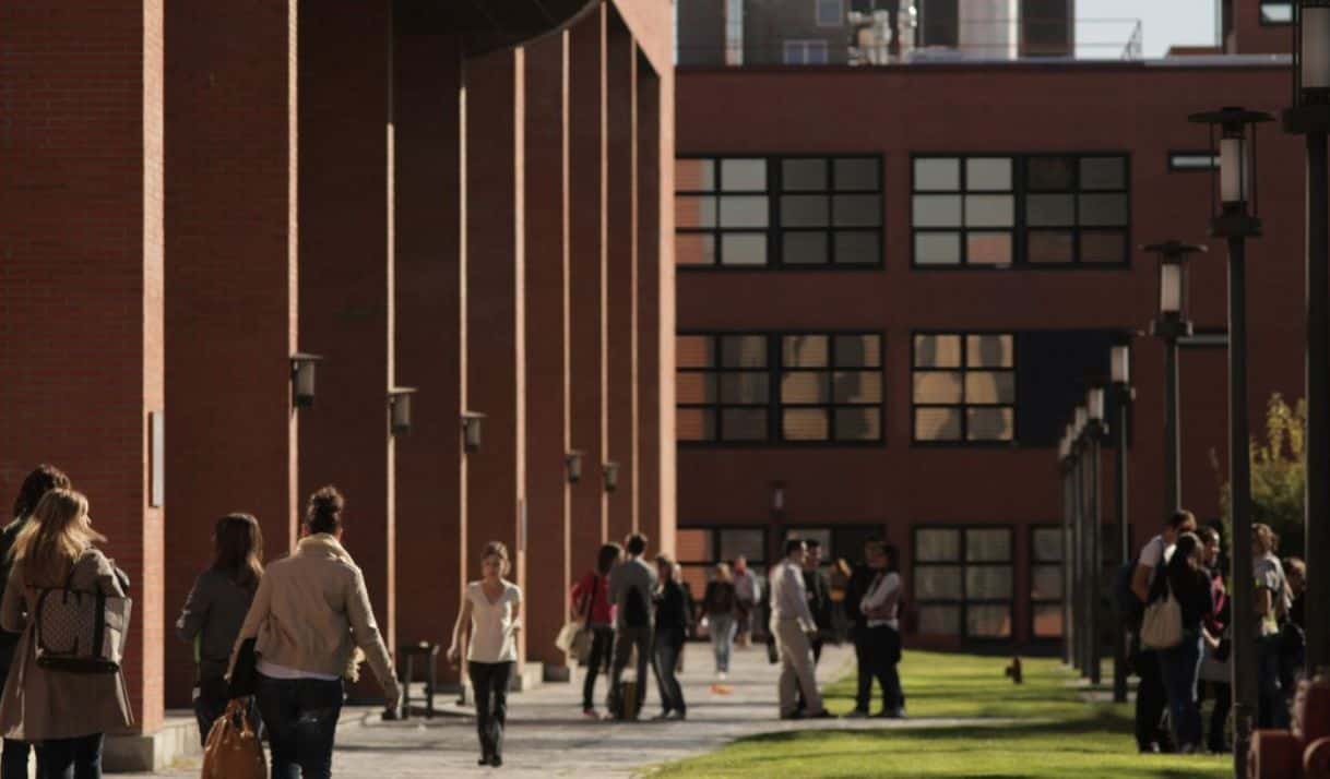 ¿Por qué hay menos estudiantes cubanos en España?
