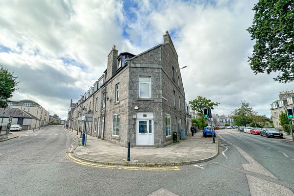 Preview of property 1 Holburn Road, Aberdeen, AB10 6EY