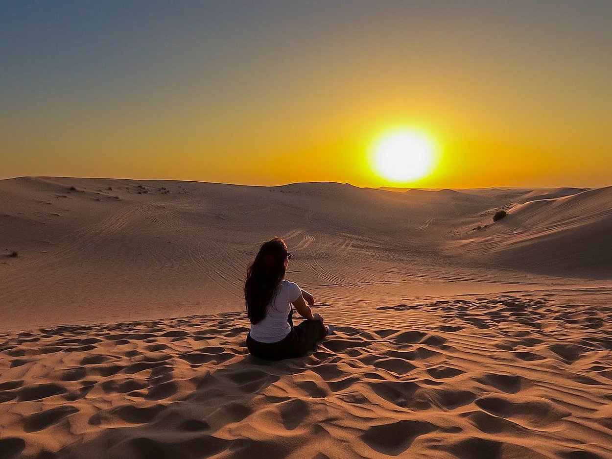 Guest Enjoying Magical Sunrise Desert Safari in Abu Dhabi