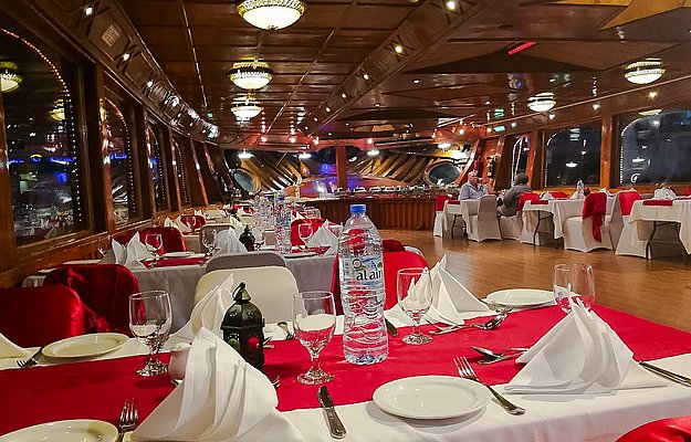 Abu Dhabi Dhow Cruise Dinner Online Booking