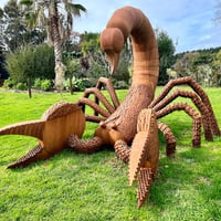 Scuplture at the Heke Waiheke