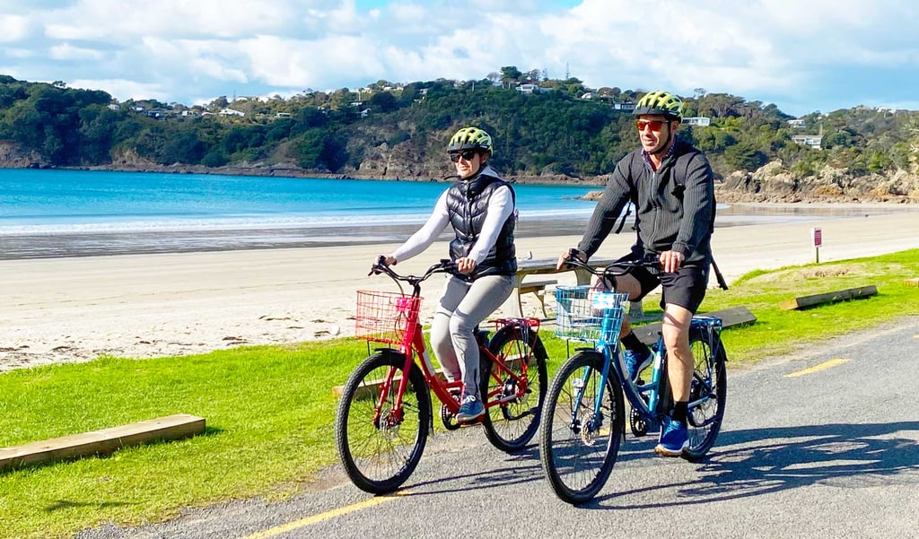 Sustainable Waiheke Island Tourism – eRide Waiheke e-bikes at vineyard