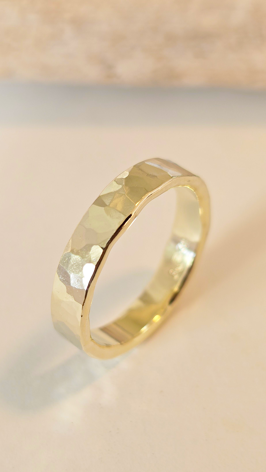 Men's Wedding Ring Hammered Band