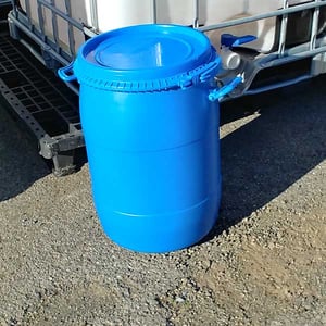 CONTAINER. 25 LITRE BLUE PLASTIC WITH SEALED LID & CLAMP & HAND GRIPS *NO STOCK*