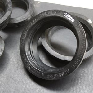 WALLACE SEAL . WATER TANK 90mm INLET/OVERFLOW PIPE SEAL