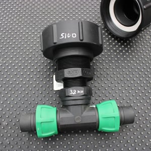 S100 X 8 COARSE THREAD IBC ADAPTOR WITH 32MM T JUNCTION HOSE CONNECTOR